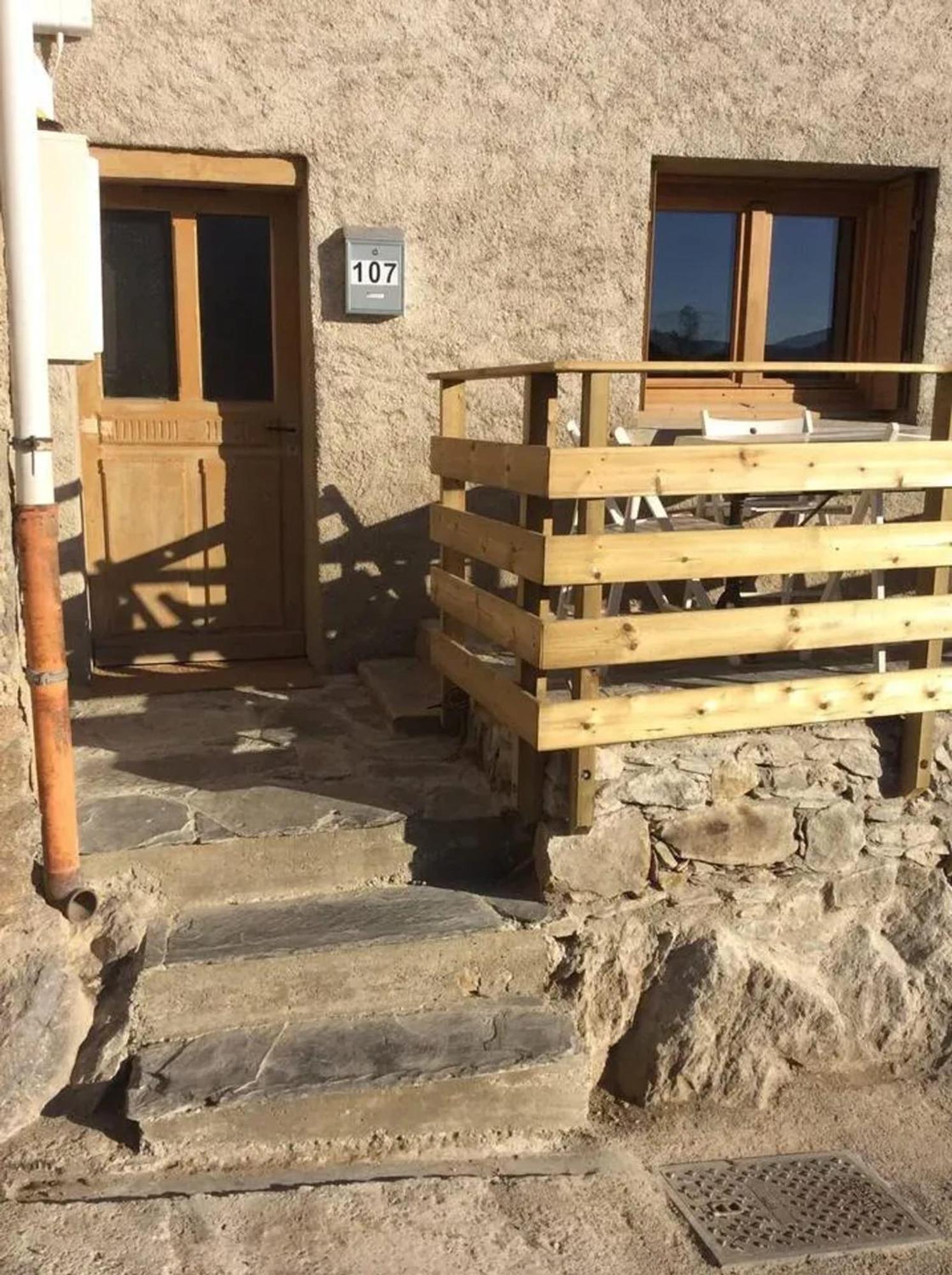 Chalet Confortable A Ascou Avec Vue Sur La Montagne Exterior foto